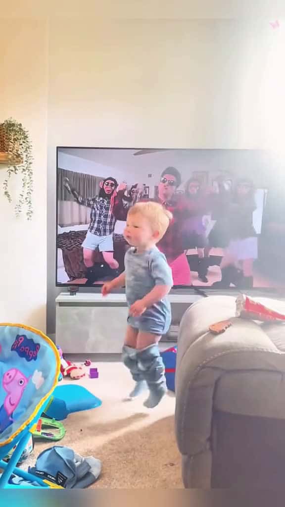 Cover for Baby funny dance happy Love funny cute cutebaby family mom foryou baby usa 52653 #us