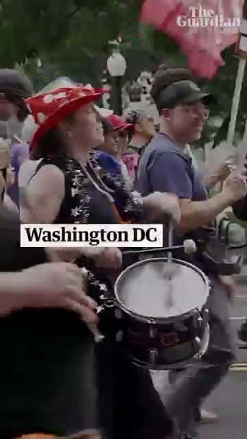 Cover for No Kings protests： ‘Trump wants to be li