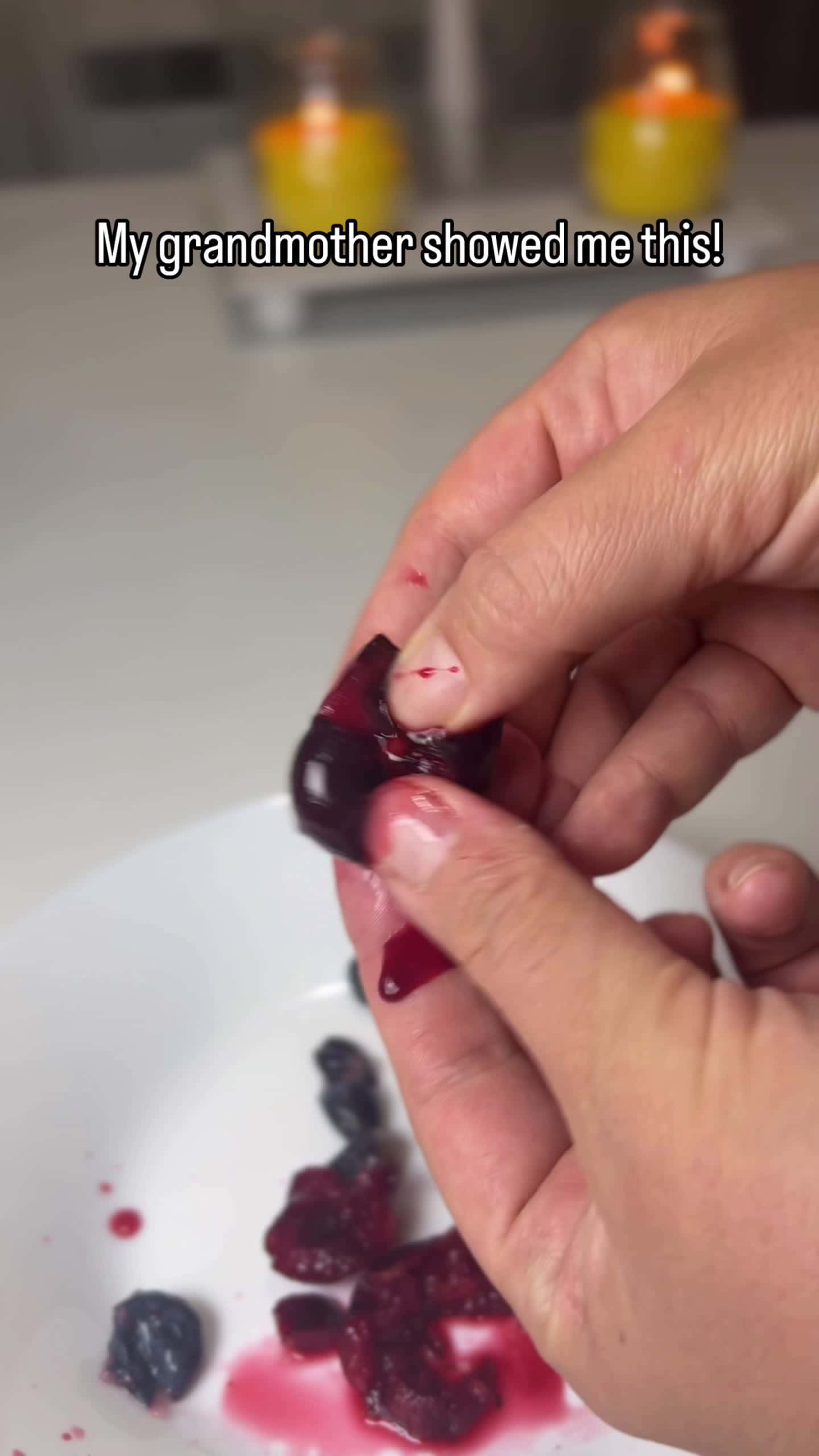Cover for Life Hack 💄💄💄 My grandmother showed me this 👍 #lifehack #beauty #beautyhacks #dyi #lip