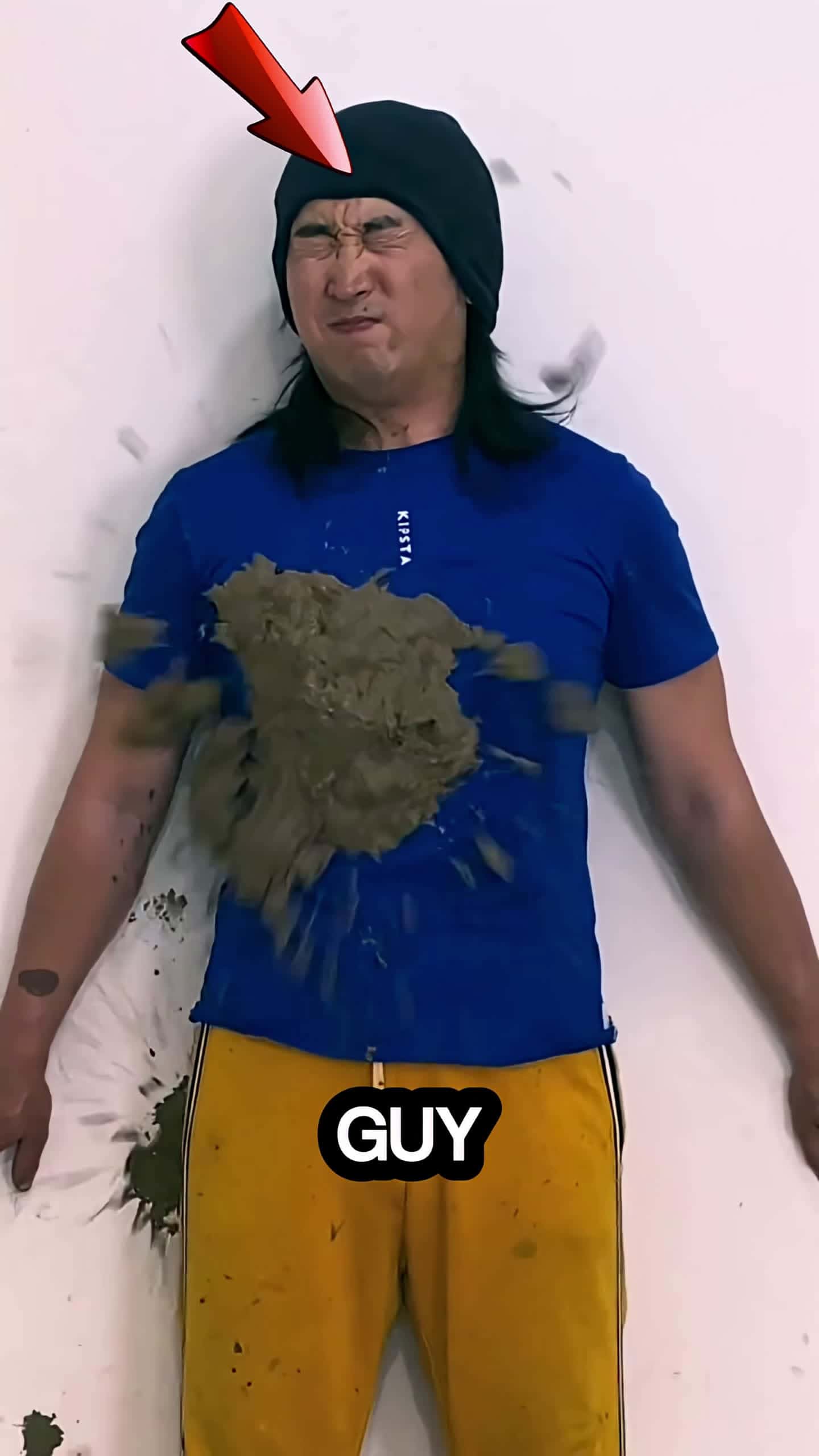Cover for This guy asked his girlfriend to throw mud on him