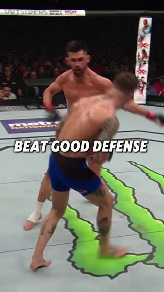 Cover for How to beat good defense in a fight #boxing #combatsports #mma #ufc #martialart  created by Aunolugo with Aunolugo’s original sound