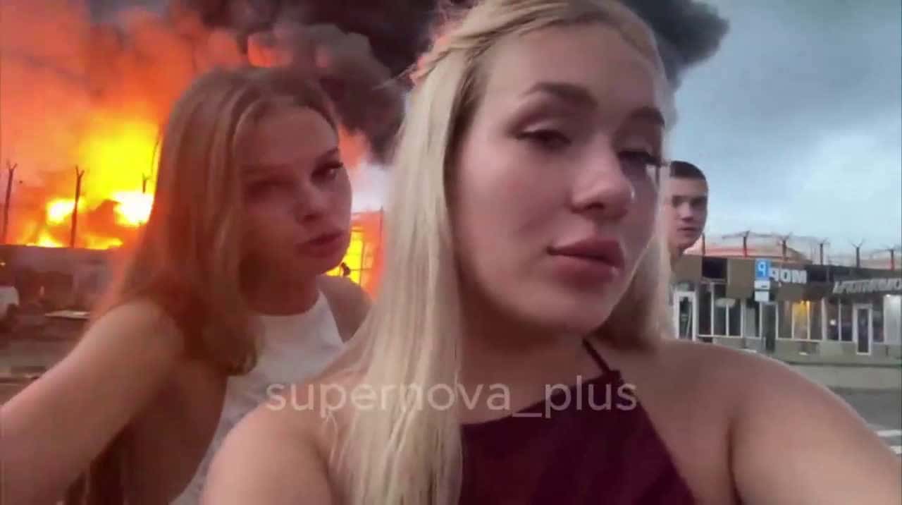 Cover for Shocking aftermath after debris falls in Russia caught on camera 🇷🇺🚨 #Russia #BreakingNews #Debris #CaughtOnCamera