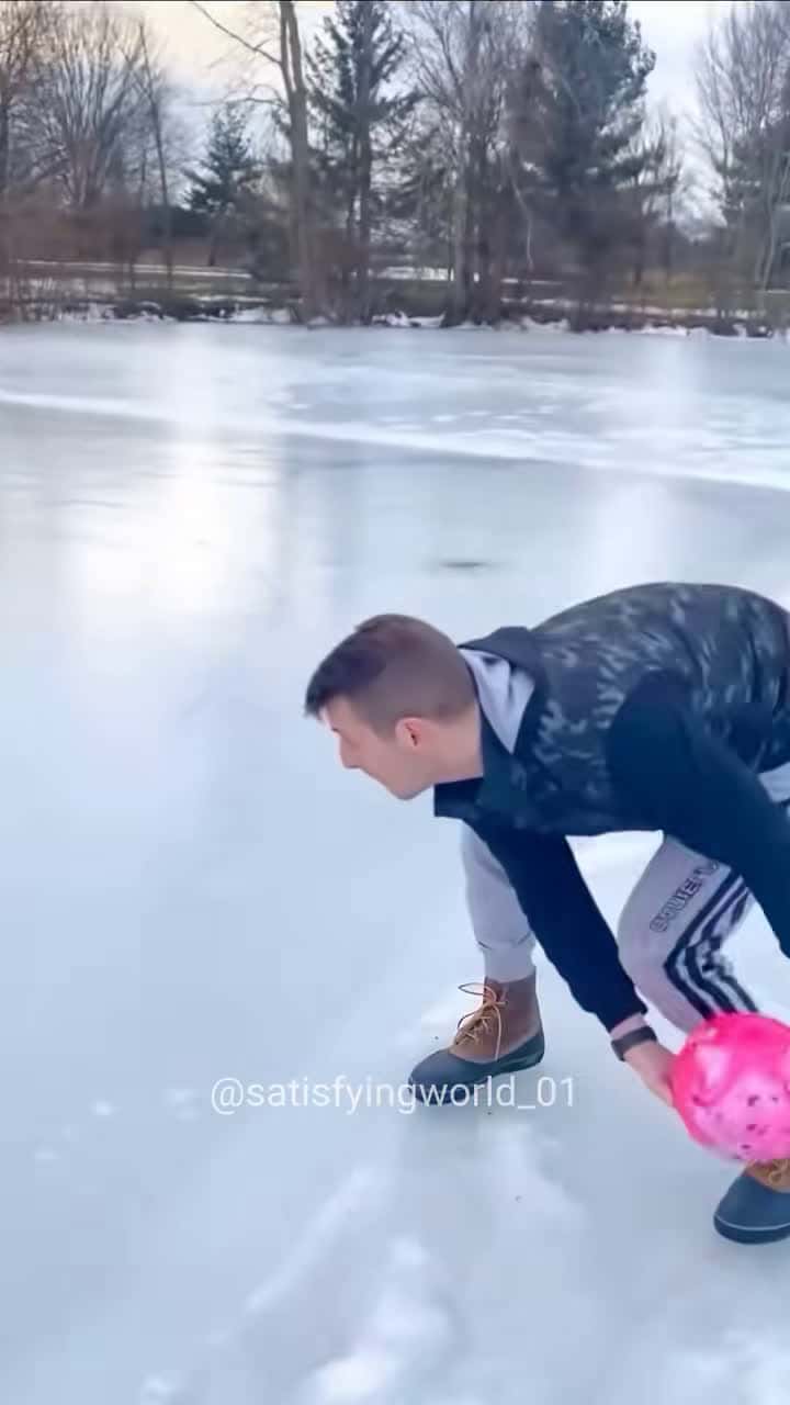 Cover for satisfying snow asmr video 😱🔥😱#satisfying #foryou #shorts #fyp #satisfyingworld01 #