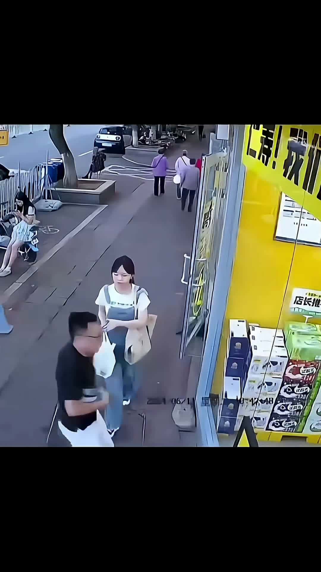 Cover for Best fails   40 second laugh 😂😂 #funny #fails #fail #funny #playground #funnyvideos #funnymemes #funnyfails #funnyprank #prank