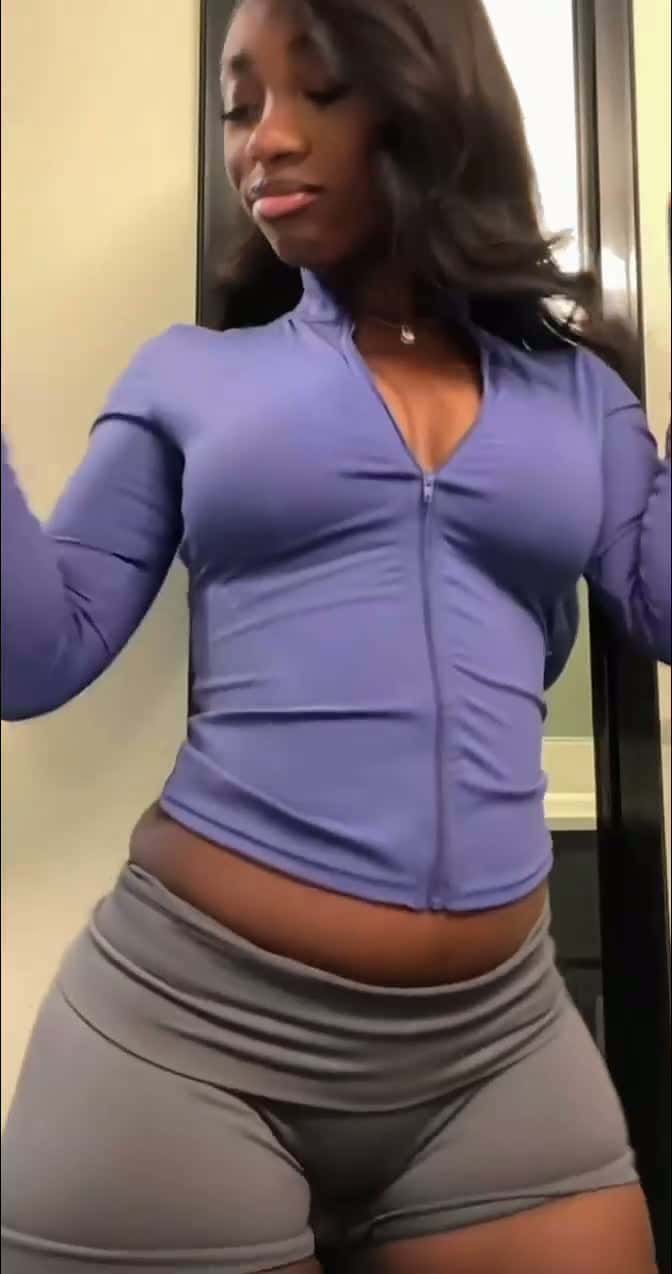 Cover for #howdoilook she say hi😻💦💕!#beautiful #viral #trending #thick #bootyphysics