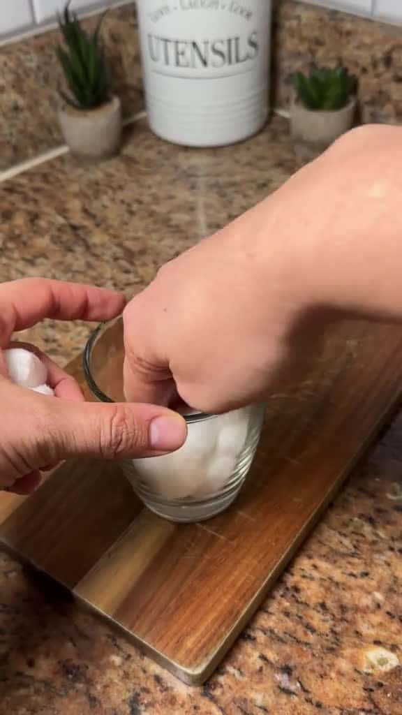 Cover for After this a stinky room will smell incredible lifehacks homehacks airfreshener 80991 #trendingscoopz