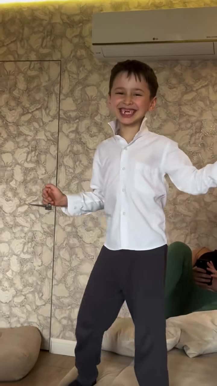 Cover for Baby funny dancing