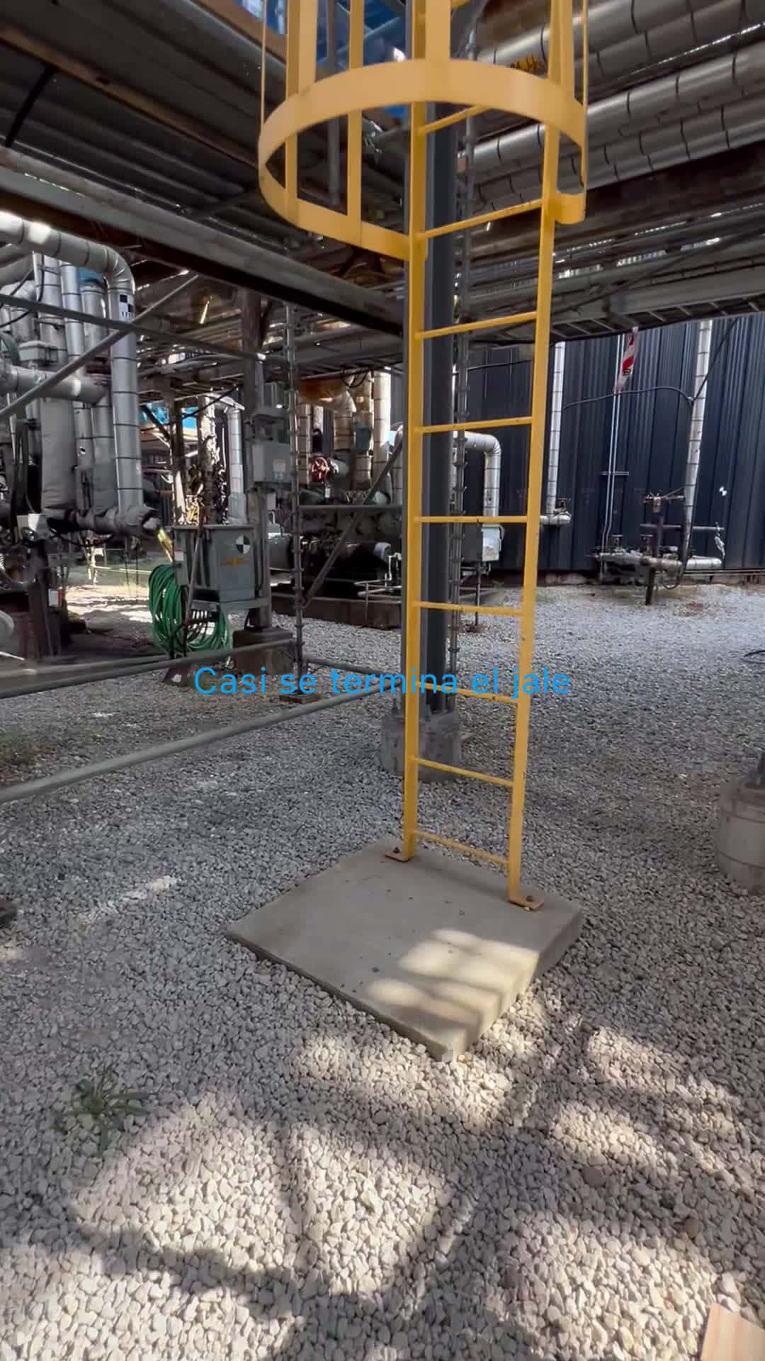 Cover for Ya se está acabando el jale  #oilfield  #ohio  #scaffold