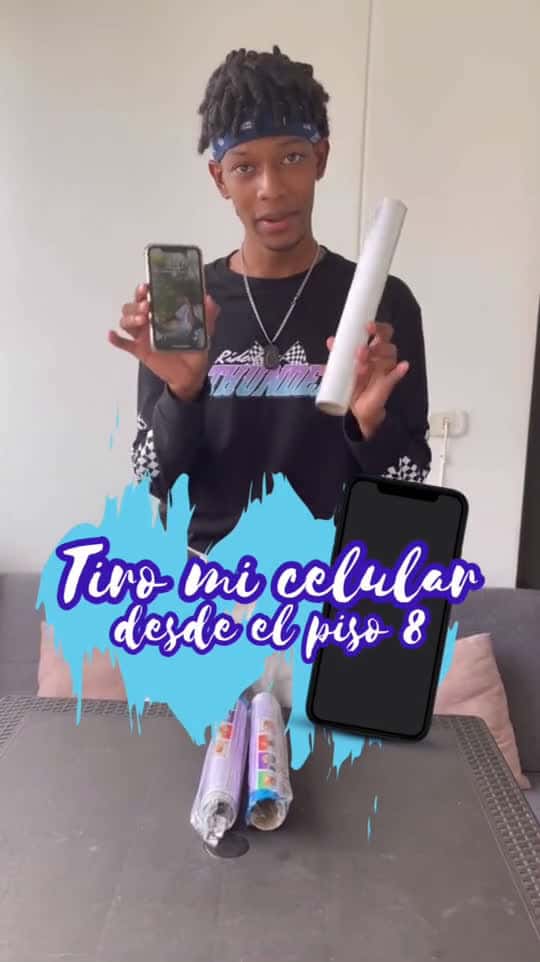 Cover for Tiro mi celular desde el piso 8 81029 #shortvideos
