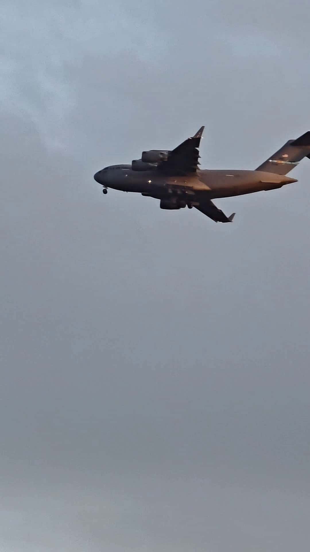 Cover for Anybody Know What Kind of Plane ??  So Awesome !! #planespotting    #keywest   #cool   