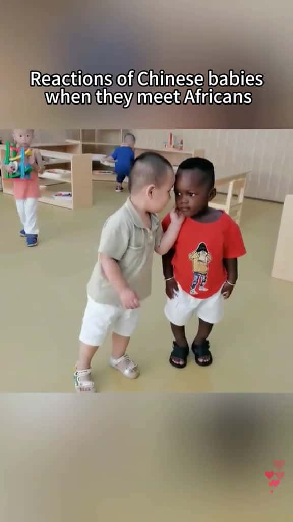 Cover for Reactions of Chinese babies when they meet Africans😂😂