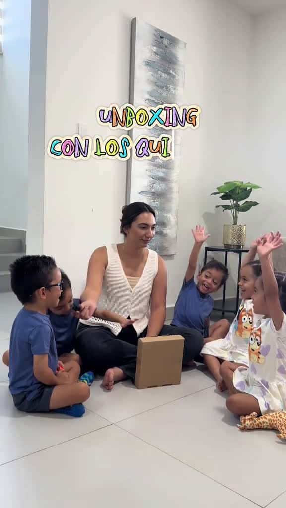 Cover for Unboxing ✨ insta: lasideasdeemilia 💖 #fyp #quintuplets #backtoschool  created by quintisgonzalezpalacios2 with Andy Ms’s Unboxing