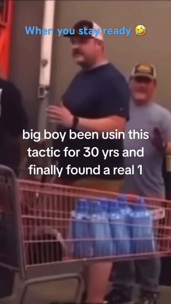 Cover for big boy been usin this tactic for 30 yrs and finally found a real 1 #caughtoncamera  #oddlysatisfying  #scary #scary  #funny  #funniestvideoonmyphone