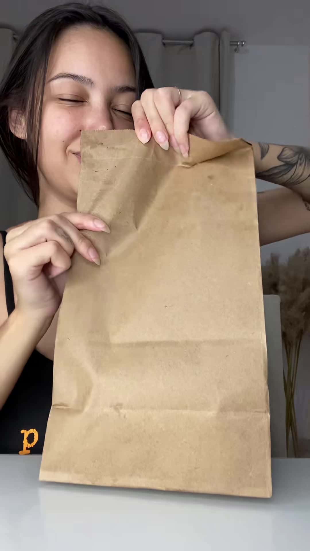 Cover for Assistam até o final 🤤 #comendo #hamburger