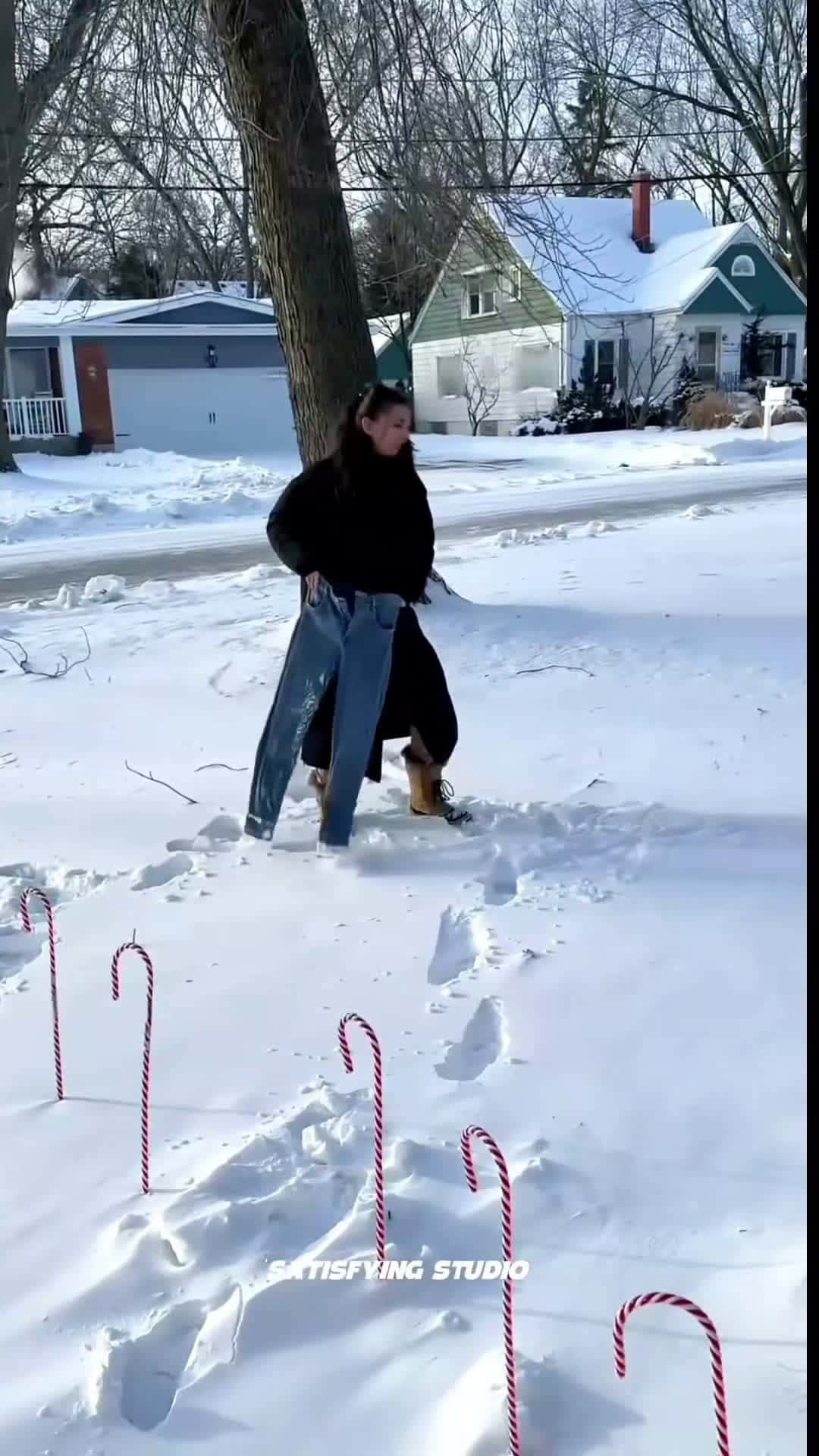 Cover for #OddlySatisfying this is unbelievable #satisfying #fyp #viral #asmr #snow