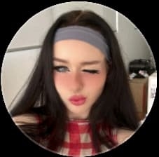 Avatar for lara walks