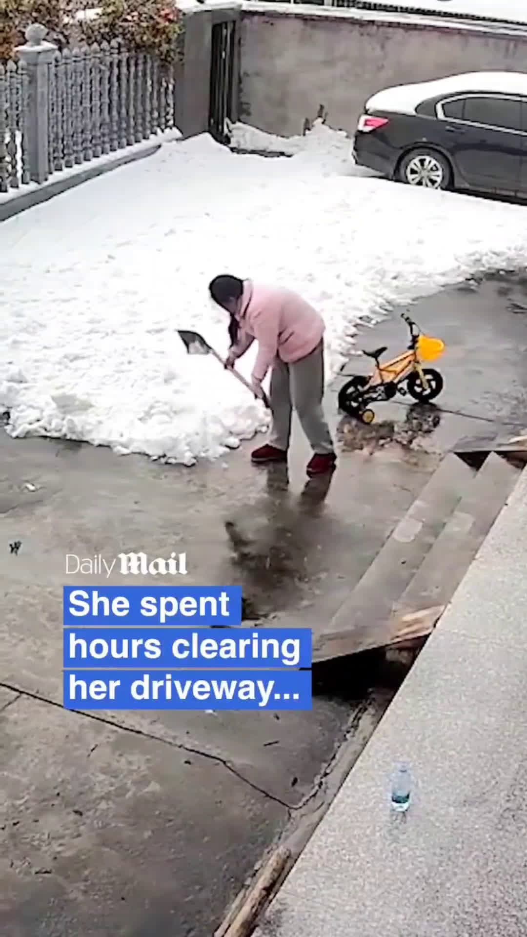 cover for 💥 No More Shovelling 💥#SurveillanceClips#funny
