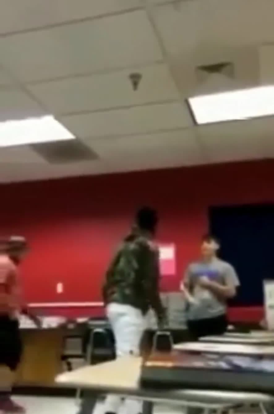 cover for bully picks on kid with a broken wrist and gets knocked tf out  #caughtoncamera  #fightcam