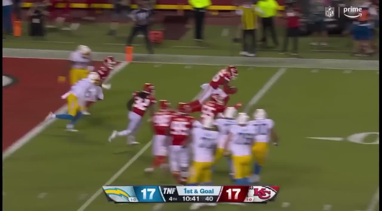 cover for Jaylen Watson's goal-line interception returns for a TD, sealing the Chiefs' 27-24 win over the Chargers 🏈 #Chiefs #JaylenWatson #NFL #Pick6