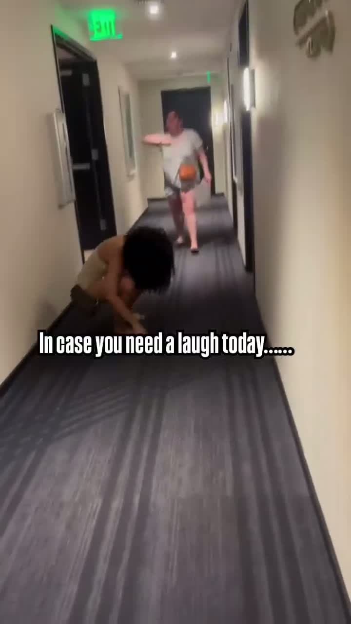 cover for #viralvideos #funnyvideos #epicfails #viral ##viralvideo #meme #memes #viralclips #funnyanimals 😂