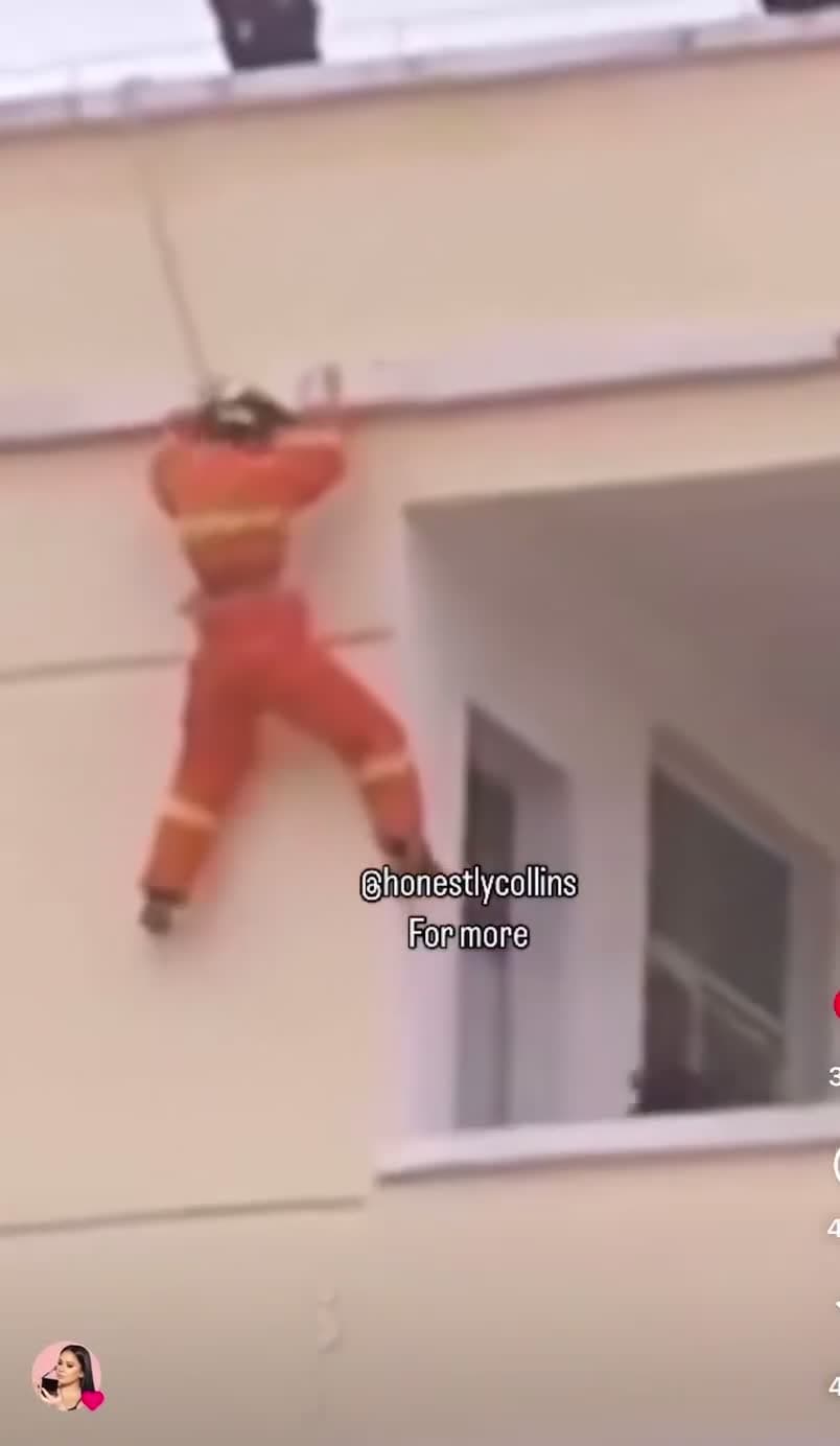 cover for How they stop ppl from jumping in Asia kung fu kick 😂