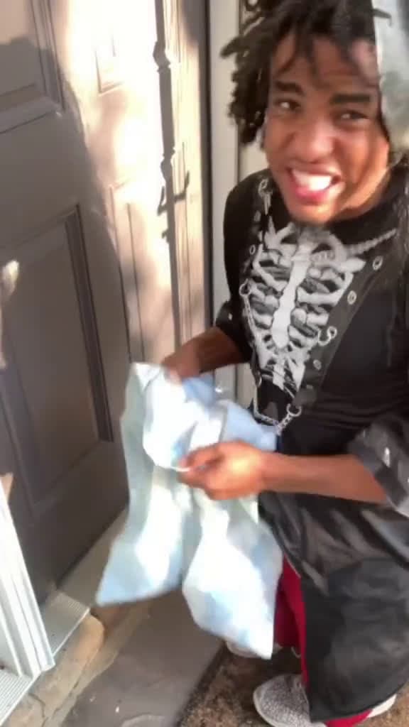 cover for What would y’all do if this happened to you on Halloween 😭⁉️  #comedy 