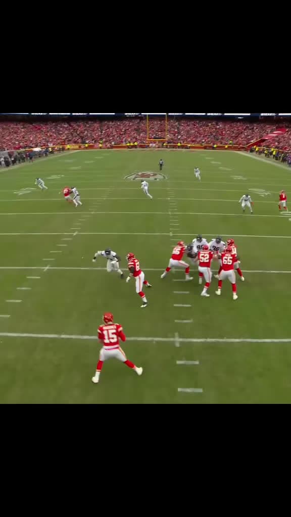 cover for Patrick Mahomes magic on the field! 🔥 #ChiefsKingdom #Mahomes #SuperBowl59 #NFL
