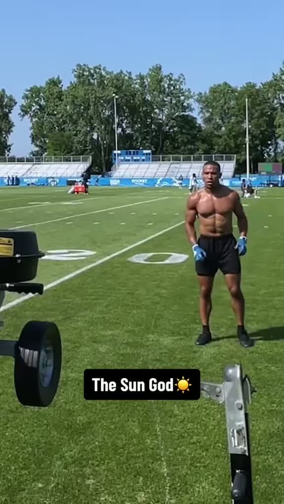 cover for Amon-Ra St. Brown proving he's in a league of his own! 🔥 #OnePride #Lions #NFL
