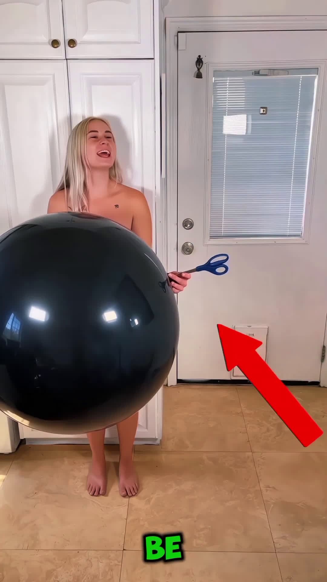 cover for This Girl Surprised the Delivery Boy shortsfeed shorts