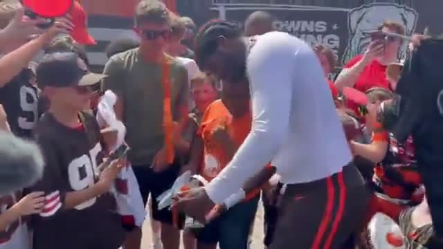 cover for Shedeur Sanders signs autographs for thrilled Cleveland Browns fans - a heartwarming moment 🏈😊 #ShedeurSanders #ClevelandBrowns #Autographs #Heartwarming