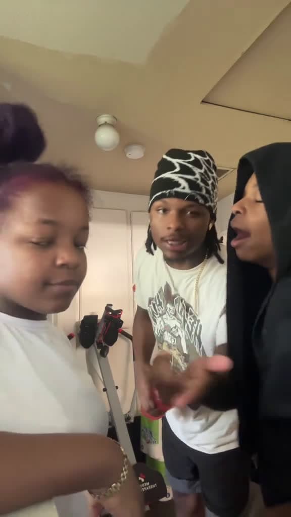 cover for Why gangy start tweaking at the end 51531 #ilovescoopz