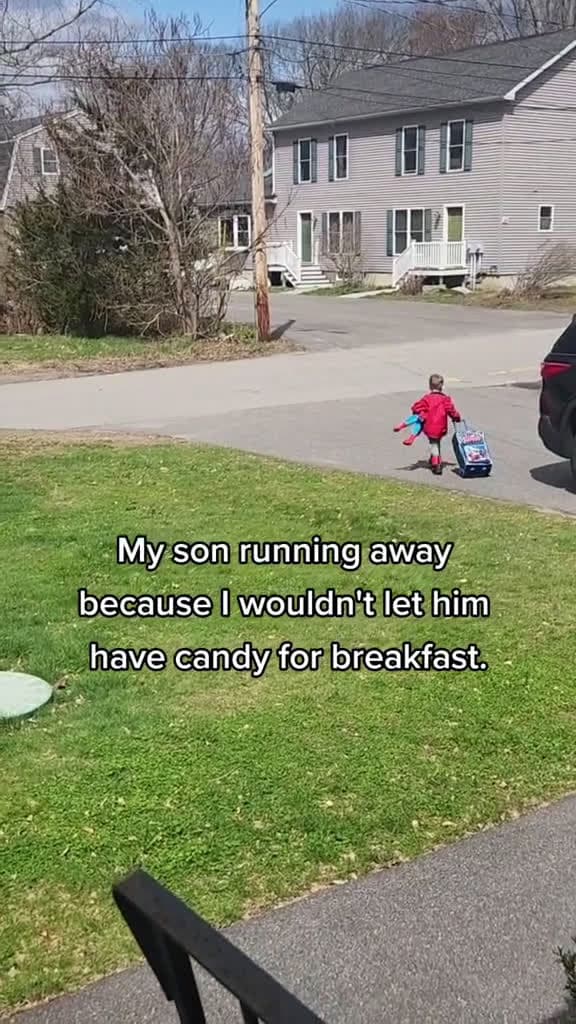 cover for Bye mom!! 👋 (OC: @asullivan4712 ) #viral #fyp #tiktok #funny #kidsoftiktok #parentsoftiktok #parenting #momtok #dadtok  created by drunkconservative with drunkconservative’s original sound