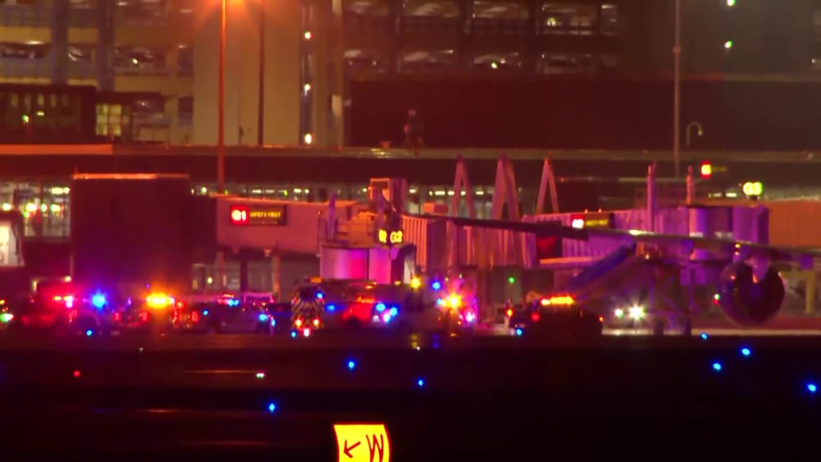 cover for 25 hospitalized after Delta Airlines flight hits turbulence, makes emergency landing