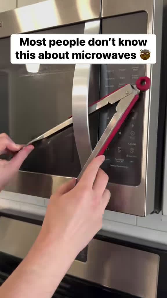 cover for Mind-blowing discovery you can't miss 🤯 #LifeHack #WaitForIt #Surprise