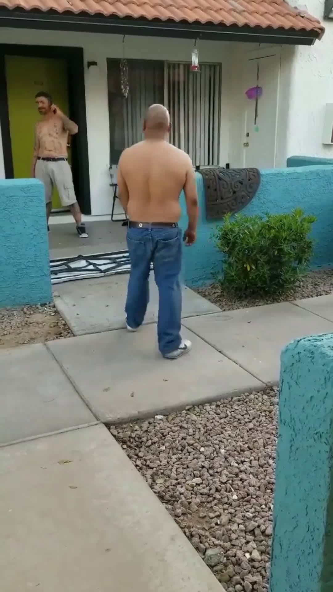 cover for Man got knocked out quick for trespassing😳💥 Please follow for more knockout vidz daily💯 #viral #fight #fightcam  #fights 