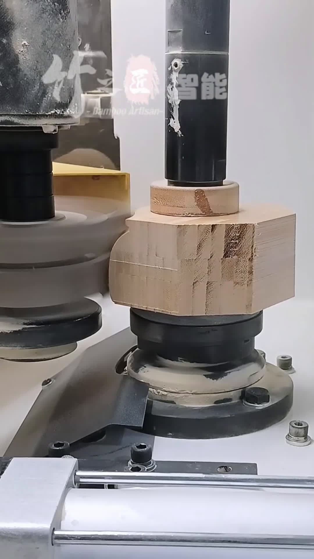 cover for #usa  #caughtoncamera wood cutting hacks 💫