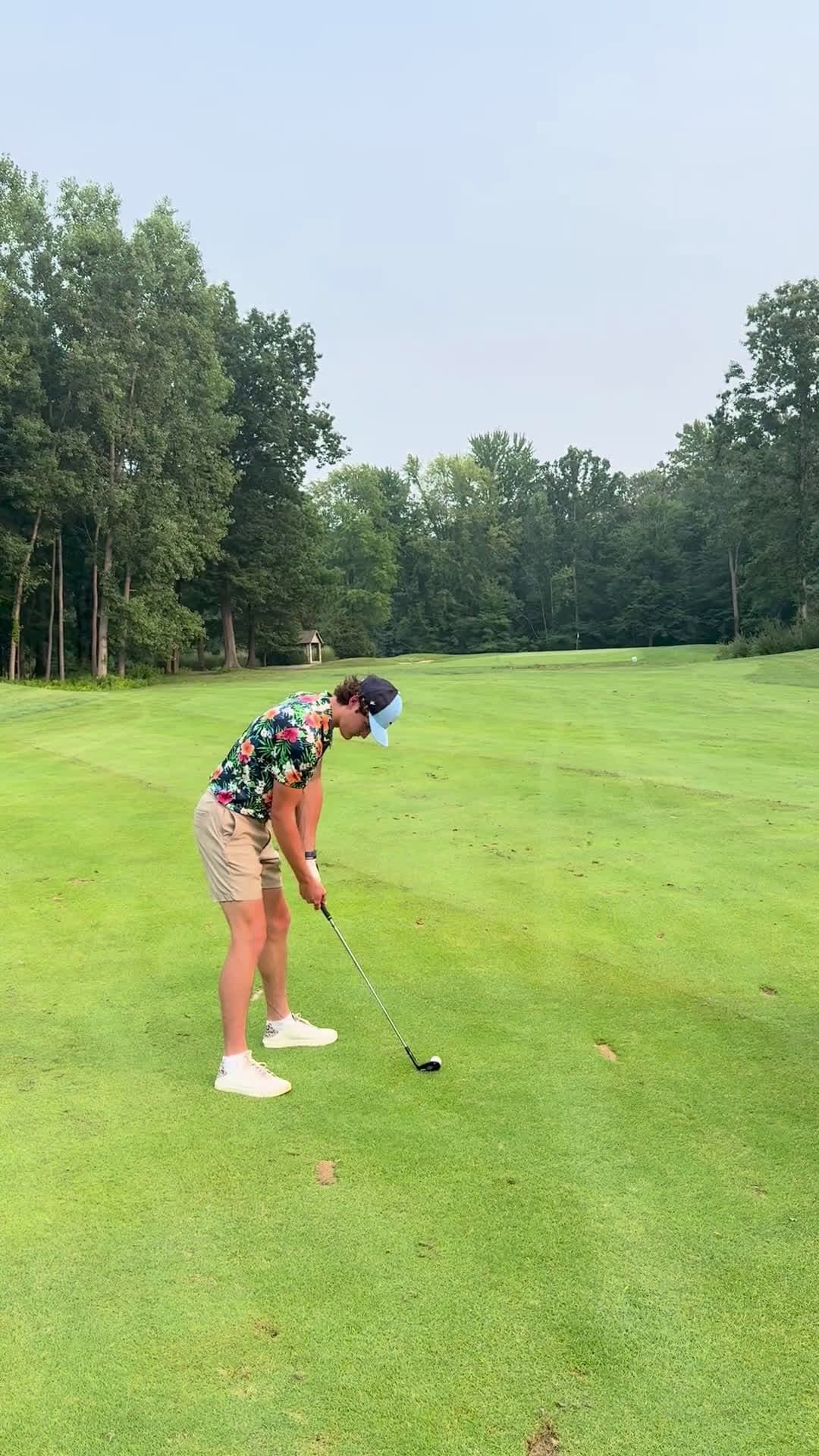 cover for Struggling with wedge shots on full swings? Check out this common mistake! #GolfTips #WedgeGame 🏌️‍♂️