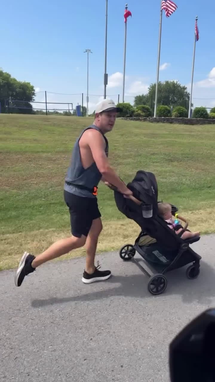 cover for He Was Asked "Are You Single?" While Taking Her Daughters For a Run. Lol 