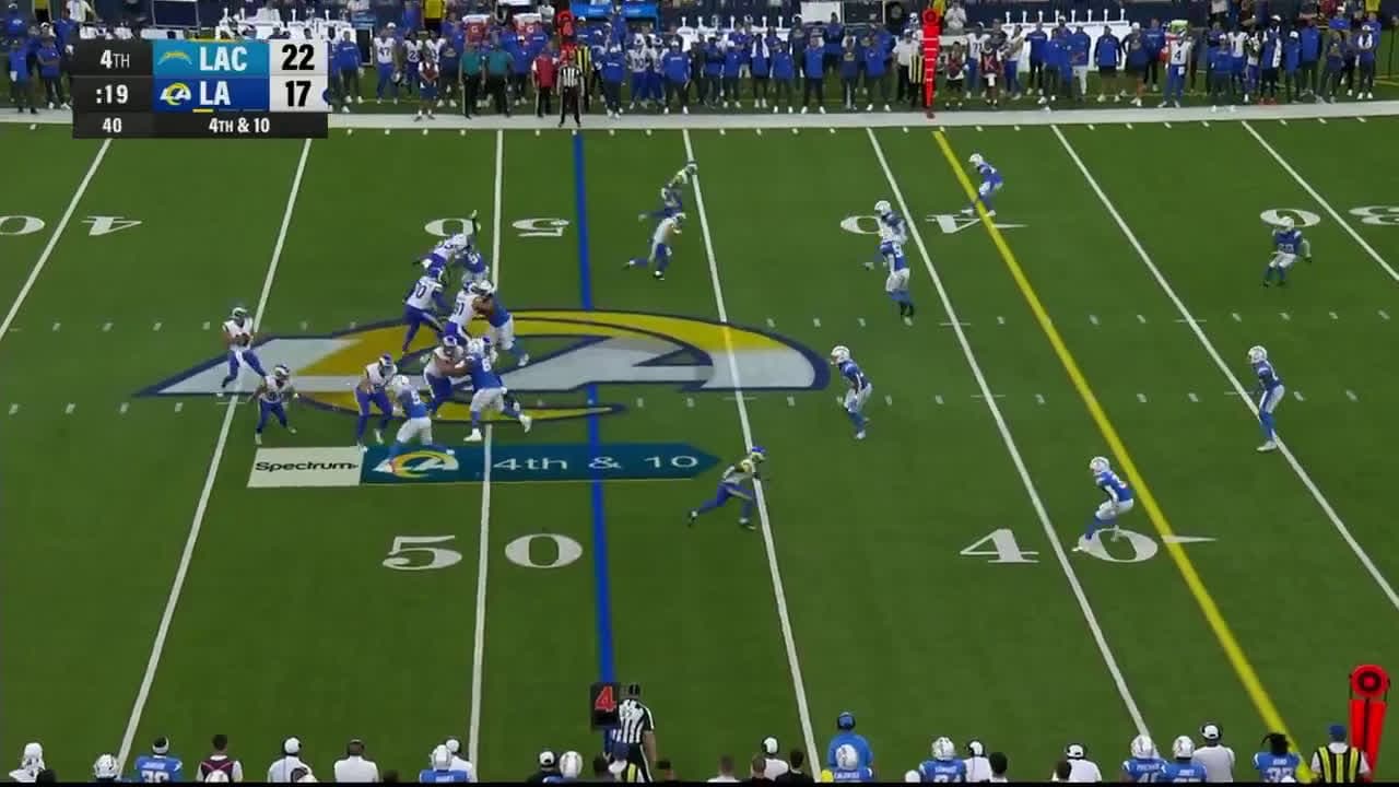 cover for Stetson Bennett's 40-yard desperation heave through triple coverage sets up the go-ahead TD 🔥 #StetsonBennett #Rams #NFLHighlights #ClutchPlay
