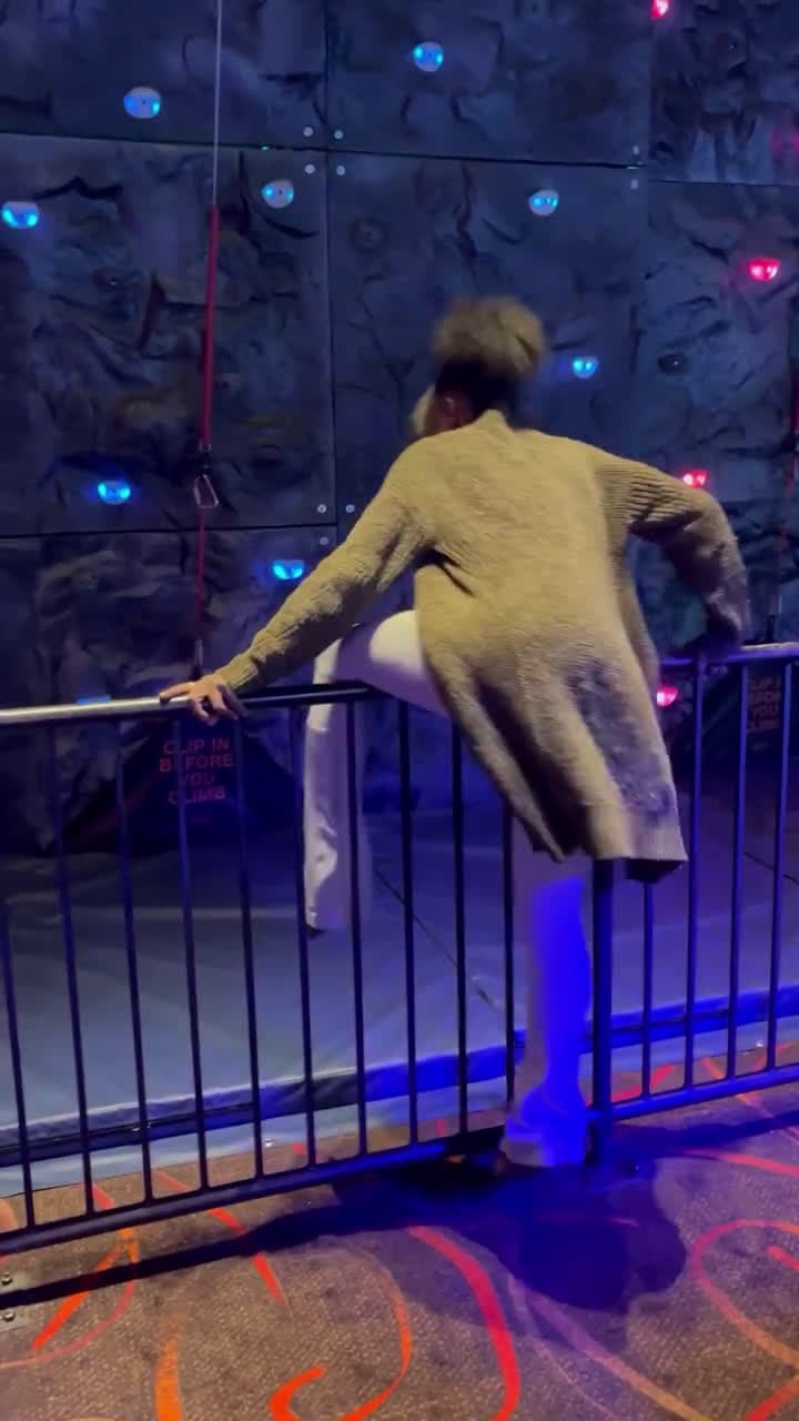 cover for She was trying to prove that she can be a rock climber (Credit stephaniegrijalvaa failvibes)