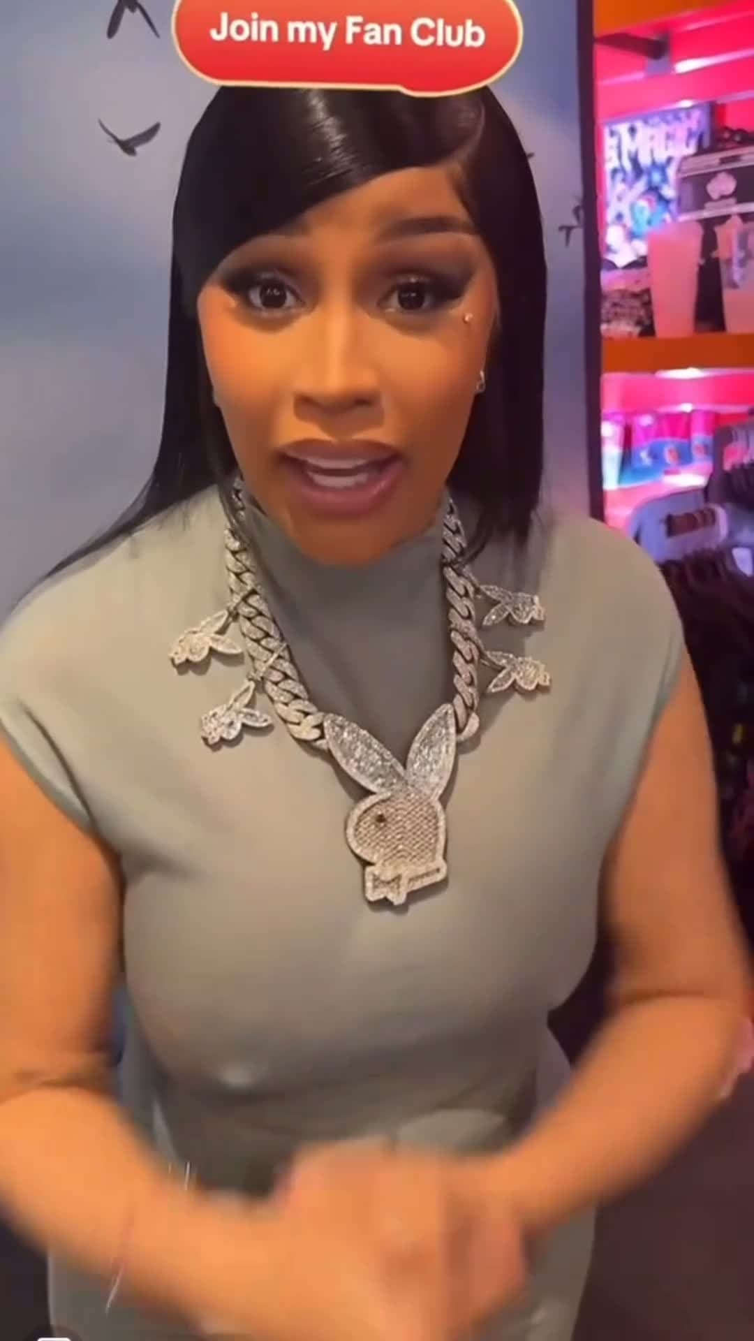 cover for Cardi B tells fans on TikTok live don't send gifts just buy her album💵💽😭 #fyp #foryoupage #crazy #world #foryourpage #explore #fight #funny #fightcam #viral #hood #explorepage #ko