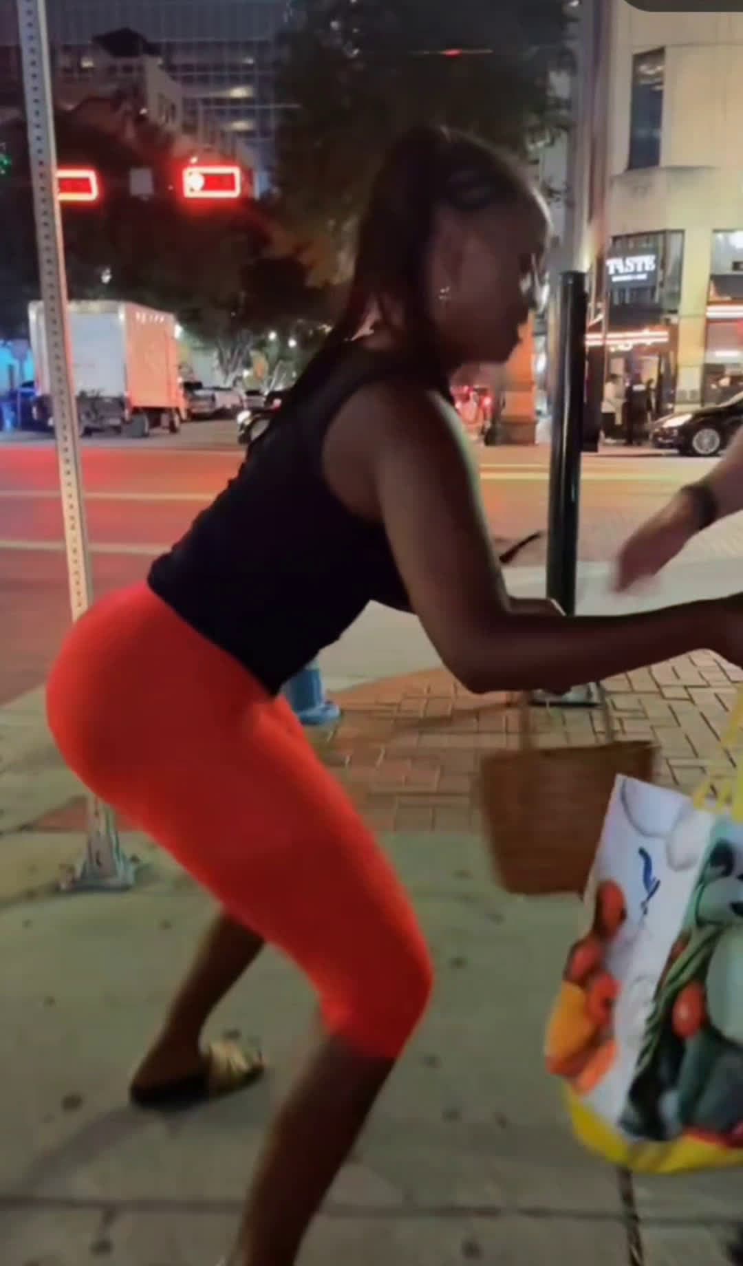 cover for and it bounced off of this stranger's car, he threw a fit. He not only started to whine about the ball, he started blaming the kids for all of his car's issues. This papa bear was not having it and made sure to get up and defend h