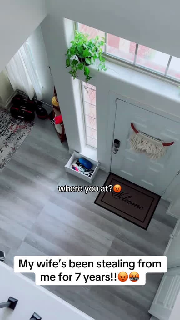 cover for Thats where all of my hoodies went!🙄 #couple #couplecomedy #virał #fypシ゚viral