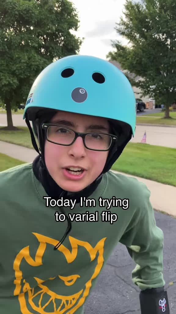 cover for Gapping bigger gaps: varial flip time! Let's go 🔥🛹 #varialflip #skatetricks #streetskating #skateboardingisfun