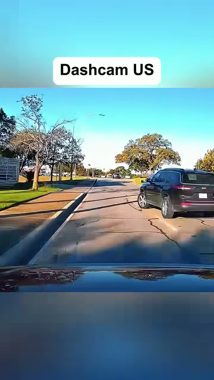 cover for Shocking driving fail caught on dashcam! Stay alert on the road 🚗💥 #dashcam #drivingfail #roadfail