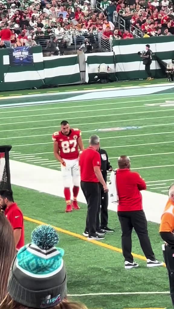 cover for Watch Travis Kelce do his lil thanggg on the field! 🏈🔥 #Chiefs #Football #TravisKelce