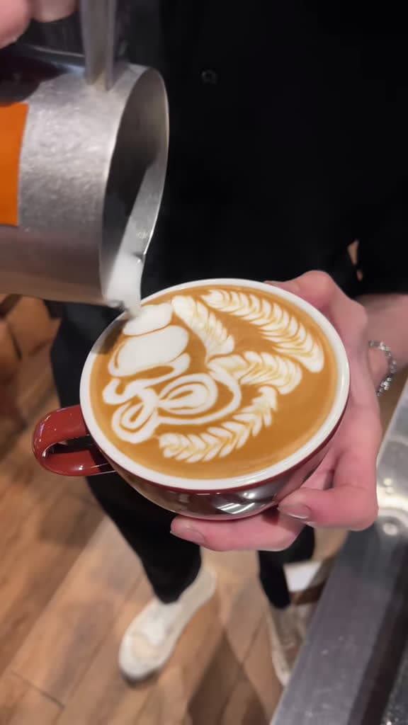 cover for New favorite latte art pattern you need to try ☕✨ This one’s a total game changer for baristas! #latteart #barista #lattearttutorial #coffeelover