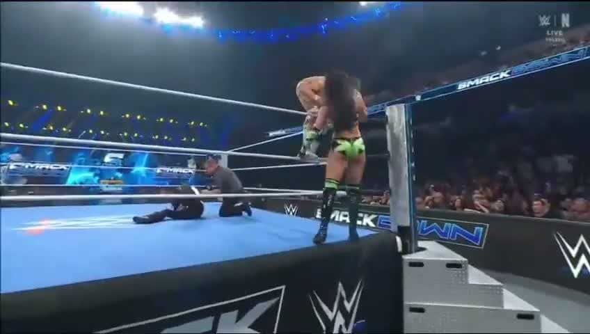 cover for Epic finish in Charlotte Flair & Alexa Bliss vs Chelsea Green & Alba Fyre match! 💥 #WWE #Smackdown #CharlotteFlair #AlexaBliss