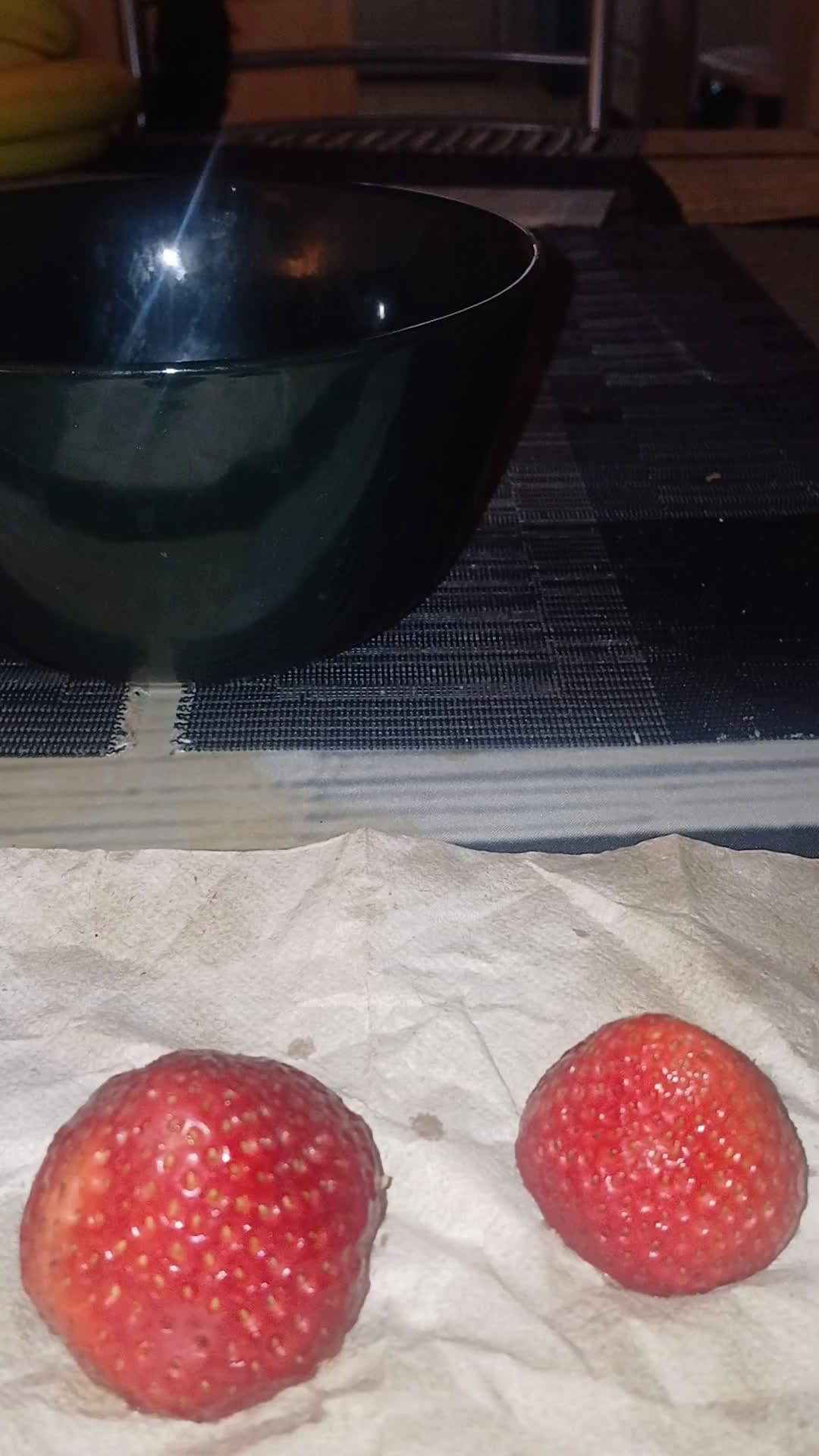 cover for cutting my strawberries up for my frosted flakes. #frostedflakes 