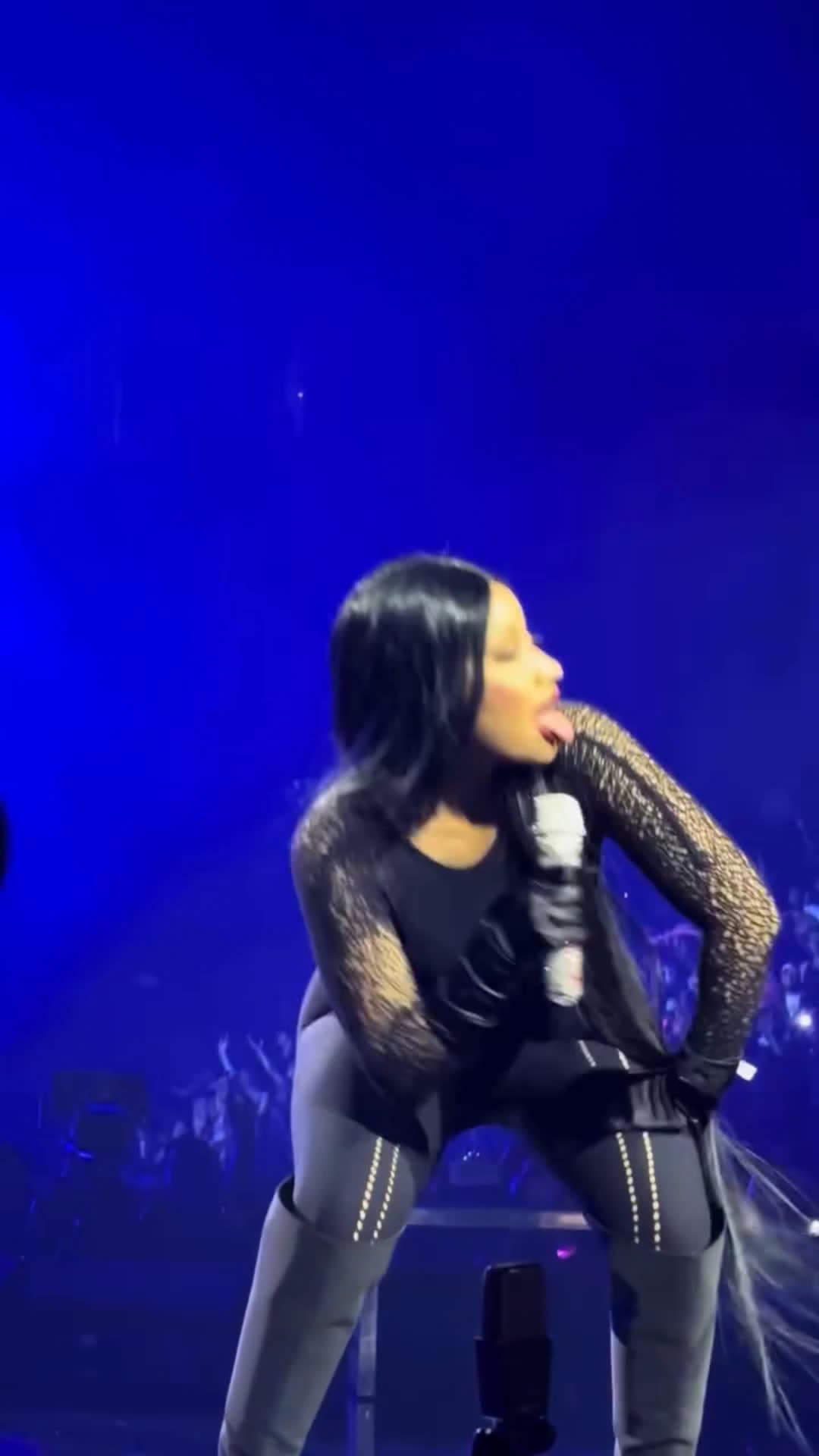 cover for Nicki vibes 😂💯 #nickiminaj  #concert  #viralvideo  #celebrity  #celeb #FirstVideoChallenge